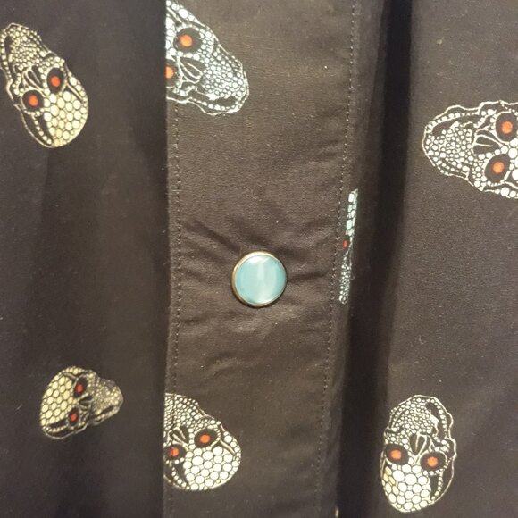 Custom design shirt.Black. Skeleton with blue pearl buttons Size 2XLT. - Picture 3 of 3